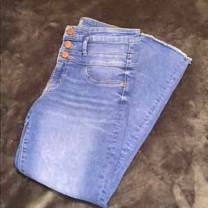 Mid Rise Frayed Skinny Jeans